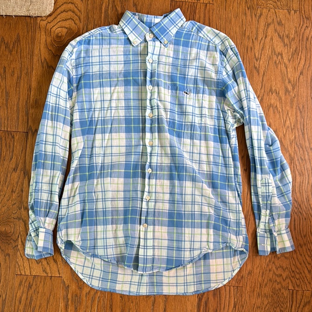 Vineyard Vines Blue and White Casual Button Down Shirt